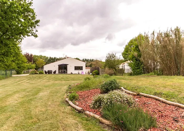 펜션 Paisible Avec Grand Jardin Pres Du Lac, Ping-pong, Velo, Climatisation, Proche De Nantes Et Plages - Fr-1-306-1056